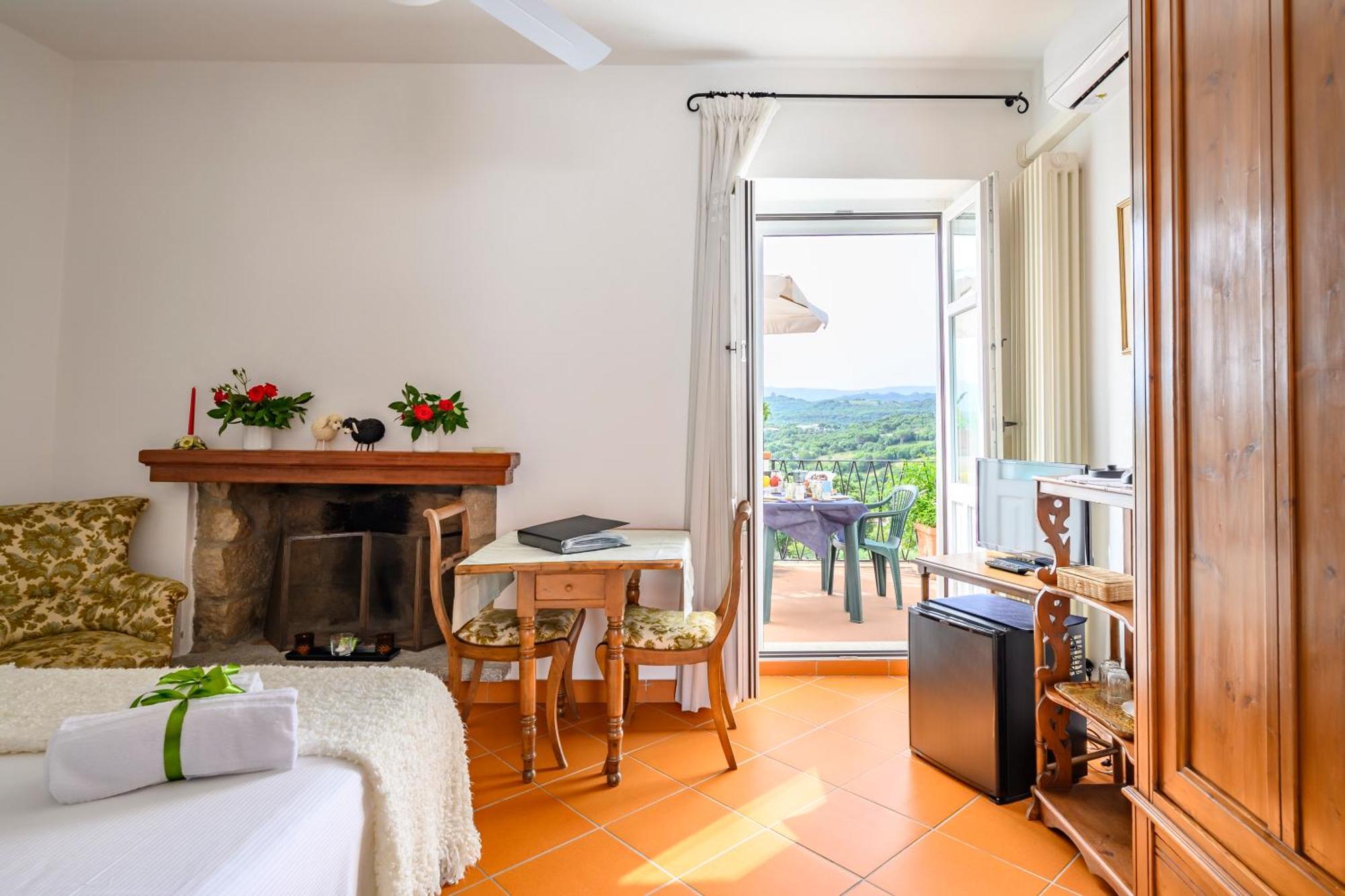 La Vignaredda - Residenza Di Charme Hotel Aggius Екстериор снимка